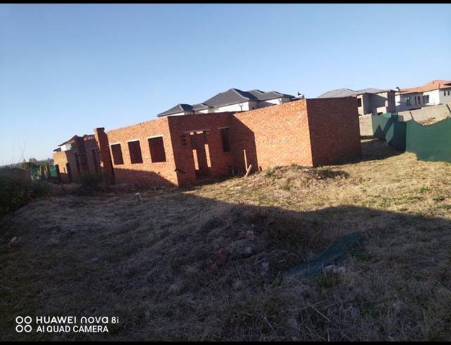 4 BEDROOM HOUSE FOR SALE IN SAVANNAH COUNTRY ESTATE